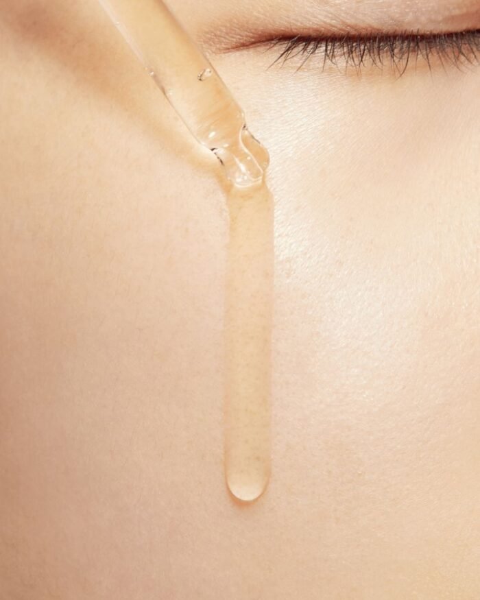 Suero aclarante con niacinamida - Pour la peau - Imagen 3